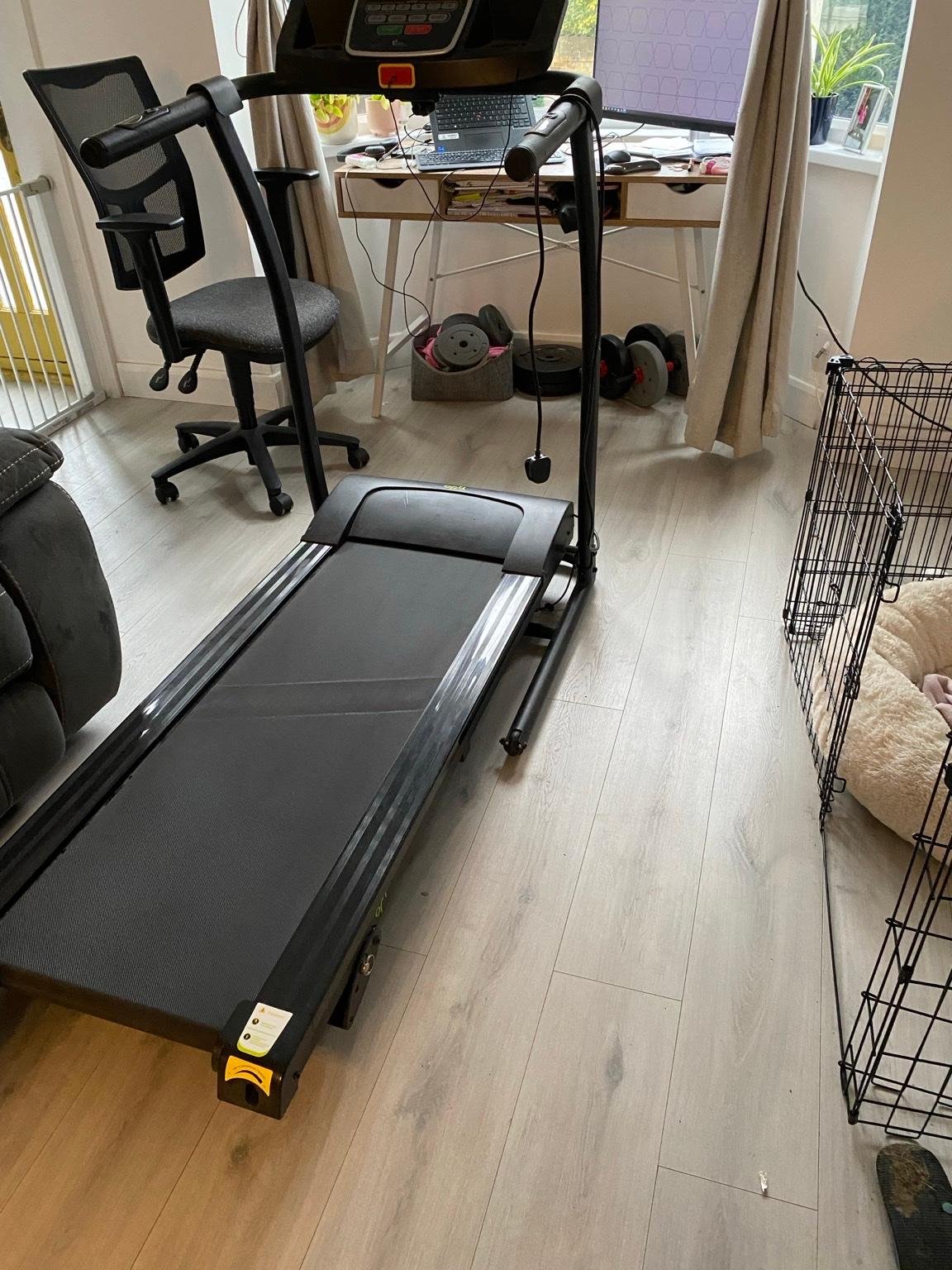 2024/12/1000137874.jpg Opti Motorised Folding Treadmill: 10 Programs, 3 Incline Levels, Unlimited Potential