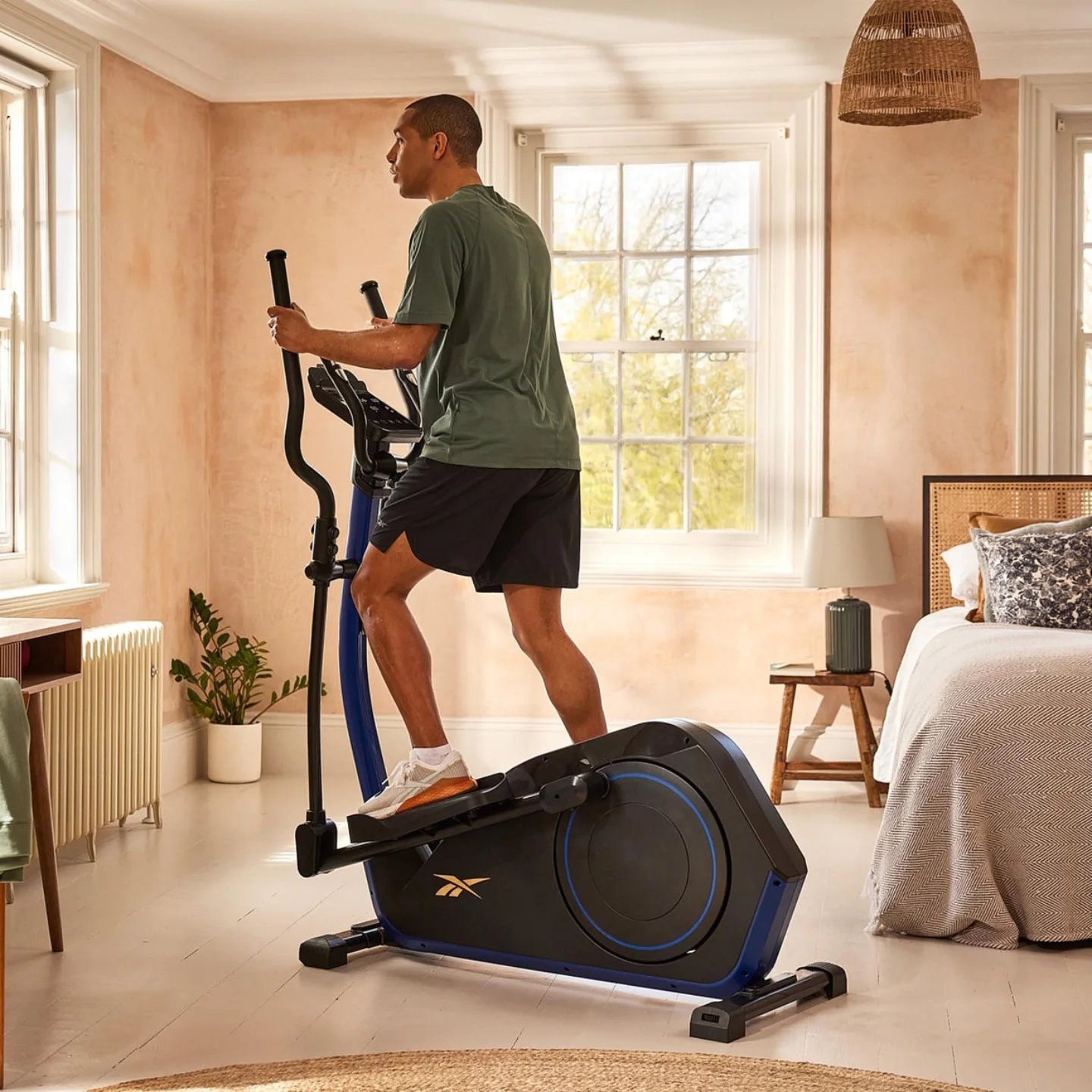 Reebok FR30 Elliptical Cross Trainer | 32 Resistance Levels | Kinomap App-Connected Home Elliptical