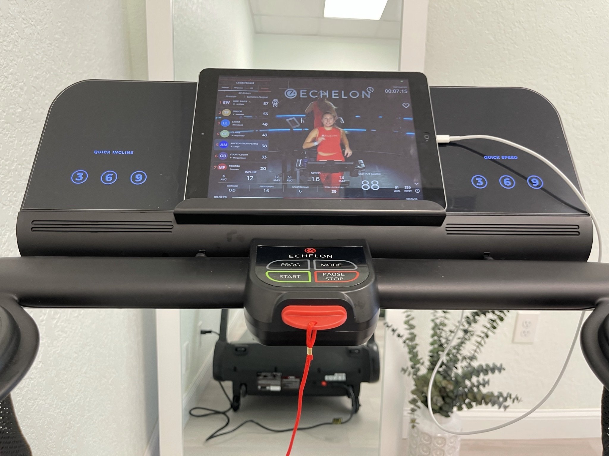 2025/06/02BfmI5YkYh0yoj8RYc6U5t-9.jpg Echelon Stride Connected Treadmill – Auto-Folding, Bluetooth, 12 Inclines, Free Echelon Access